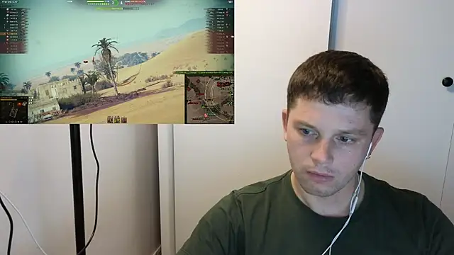 Snapshot of BigL0ve chatting on October 2025 01:34:01 PM BigL0ve online show from October 2025 01:34:01 PM