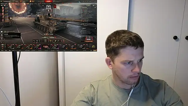 Snapshot of BigL0ve chatting on October 2025 02:46:01 PM BigL0ve online show from October 2025 02:46:01 PM