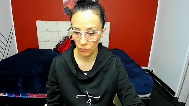 Snapshot of Abrillee1 chatting on January 2025 09:04:02 PM Abrillee1 online show from January 2025 09:04:02 PM