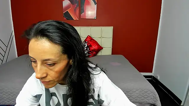 Snapshot of Abrillee1 chatting on February 2025 07:36:01 PM Abrillee1 online show from February 2025 07:36:01 PM