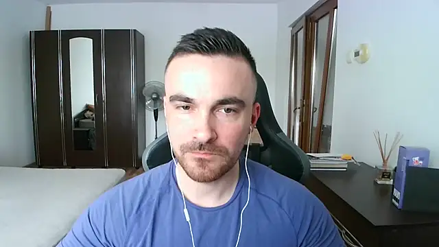 Snapshot of mu5clemania2 chatting on May 2026 10:42:02 AM mu5clemania2 online show from May 2026 10:42:02 AM