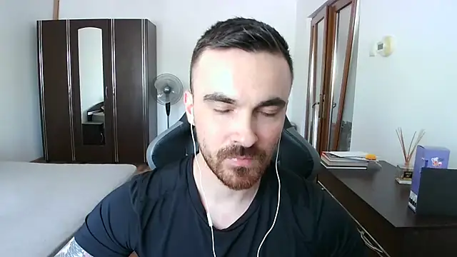 Snapshot of mu5clemania2 chatting on May 2026 12:55:02 PM mu5clemania2 online show from May 2026 12:55:02 PM