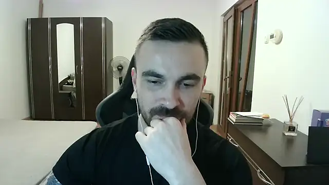 Snapshot of mu5clemania2 chatting on May 2026 06:38:02 PM mu5clemania2 online show from May 2026 06:38:02 PM