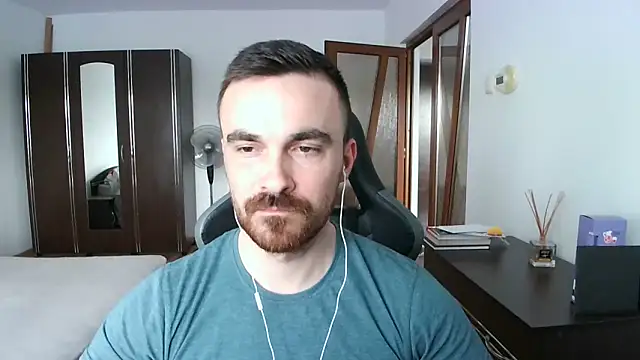Snapshot of mu5clemania2 chatting on May 2026 03:52:02 PM mu5clemania2 online show from May 2026 03:52:02 PM