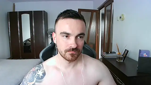 Snapshot of mu5clemania2 chatting on May 2026 01:52:01 PM mu5clemania2 online show from May 2026 01:52:01 PM