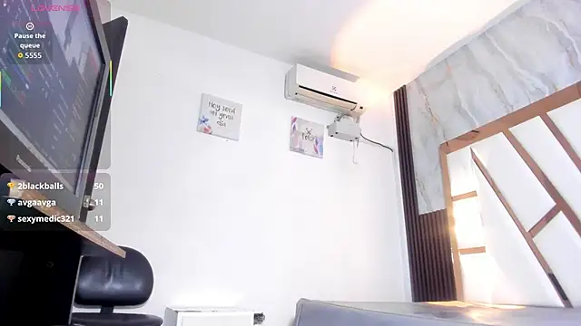 Snapshot of lola_hornei chatting on September 2025 12:27:01 AM lola hornei online show from September 2025 12:27:01 AM