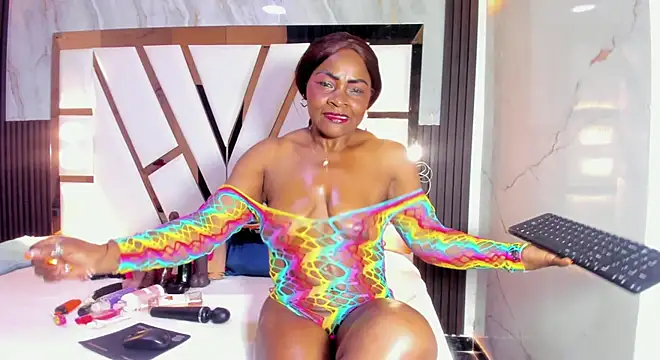 Snapshot of lola_hornei chatting on November 2025 11:32:01 AM lola hornei online show from November 2025 11:32:01 AM