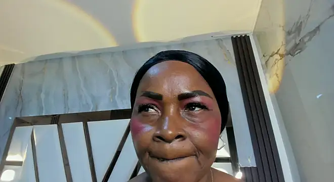 Snapshot of lola_hornei chatting on November 2025 11:32:01 AM lola hornei online show from November 2025 11:32:01 AM