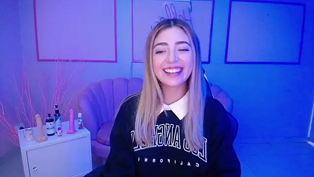 channel blonde a online show from December 2024 07:43:01 PM