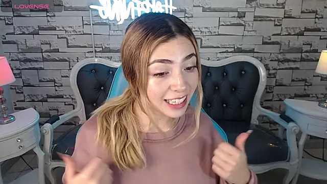 channel blonde a online show from December 2024 10:39:02 AM