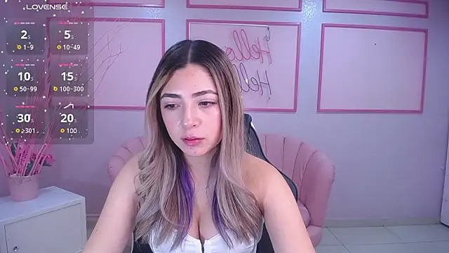 channel blonde a online show from January 2025 04:47:01 PM