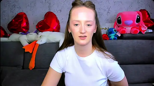 Snapshot of DreameSoul chatting on April 2026 10:07:02 AM DreameSoul online show from April 2026 10:07:02 AM