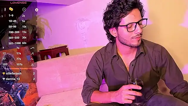 Nicholasrodrii online show from December 2024 01:47:02 AM