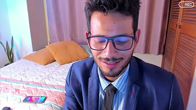 Nicholasrodrii online show from January 2026 12:03:01 AM