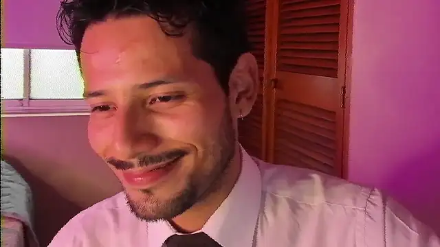 Nicholasrodrii online show from February 2026 10:50:02 PM