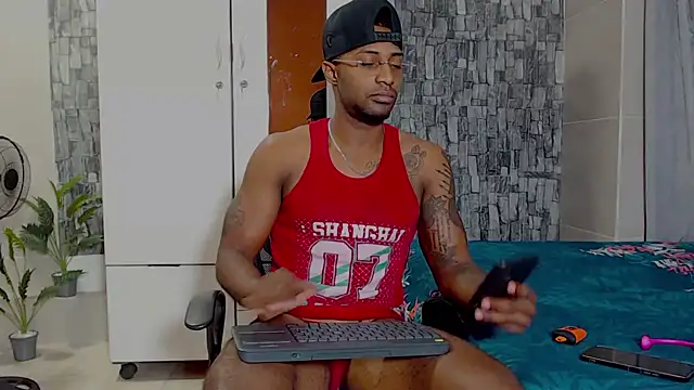 Snapshot of Joseephjackson chatting on February 2025 06:51:01 PM Joseephjackson online show from February 2025 06:51:01 PM