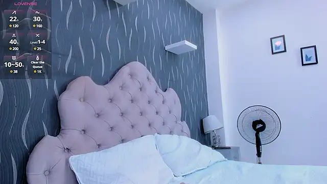 Snapshot of brianaGuzman chatting on March 2025 01:09:01 PM brianaGuzman online show from March 2025 01:09:01 PM