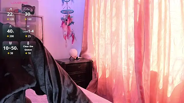 Snapshot of brianaGuzman chatting on November 2025 04:51:01 PM brianaGuzman online show from November 2025 04:51:01 PM