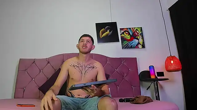 louis bcasta1 online show from March 2025 11:00:02 AM