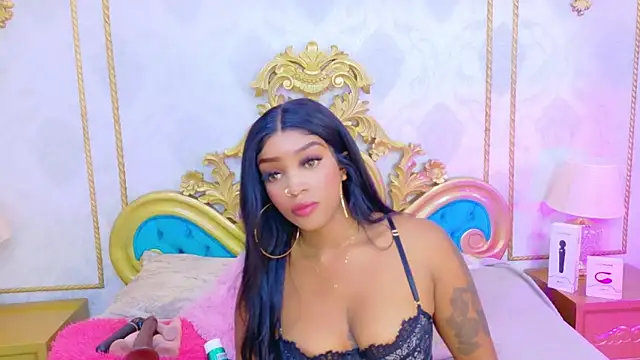 SalomeRestrepo online show from November 2025 04:56:01 AM