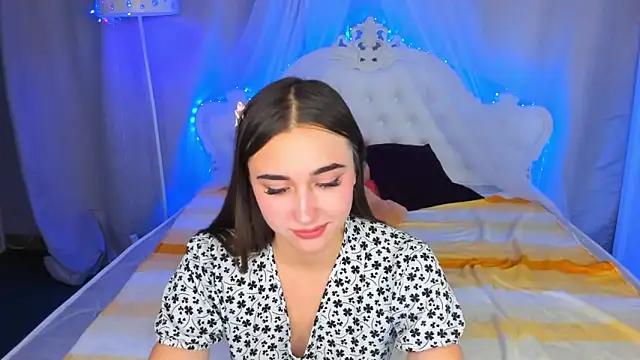 EvaLil online show from December 2024 11:52:02 AM