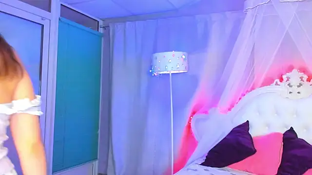 EvaLil online show from December 2024 08:55:02 AM