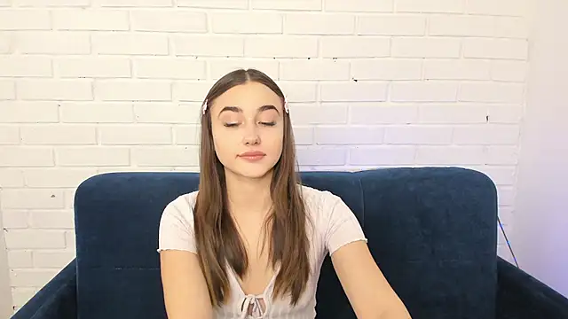 EvaLil online show from January 2025 11:46:01 AM