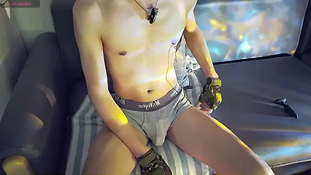 FEIYU001 online show from February 2025 02:02:01 PM