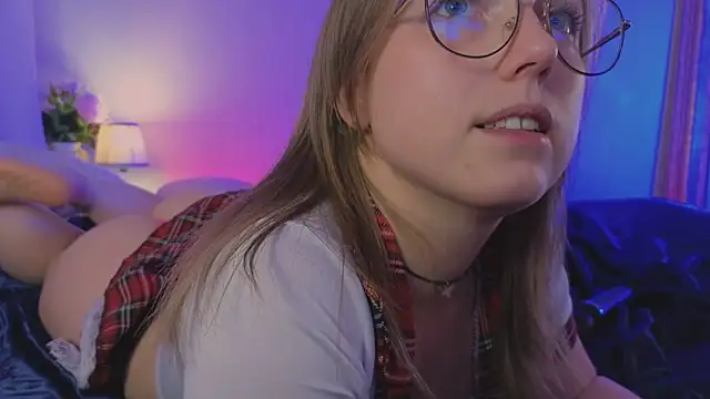 Snapshot of mary_ton chatting on February 2026 05:27:02 PM mary ton online show from February 2026 05:27:02 PM