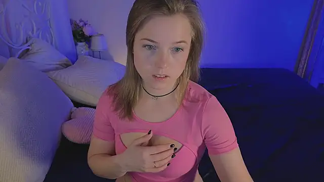 Snapshot of mary_ton chatting on February 2026 05:11:01 AM mary ton online show from February 2026 05:11:01 AM