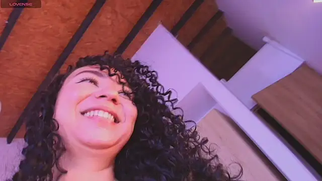 Snapshot of irantzu_hank chatting on April 2026 07:27:02 PM irantzu hank online show from April 2026 07:27:02 PM