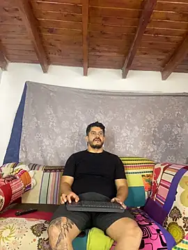 Snapshot of AndresSmith__ chatting on June 2026 05:38:02 PM AndresSmith online show from June 2026 05:38:02 PM