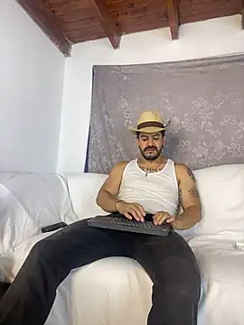 Snapshot of AndresSmith__ chatting on June 2026 06:43:02 PM AndresSmith online show from June 2026 06:43:02 PM