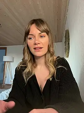 Snapshot of Milla__one chatting on February 2025 04:26:02 PM Milla  one online show from February 2025 04:26:02 PM