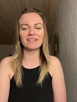 Snapshot of Milla__one chatting on March 2025 07:32:02 PM Milla  one online show from March 2025 07:32:02 PM