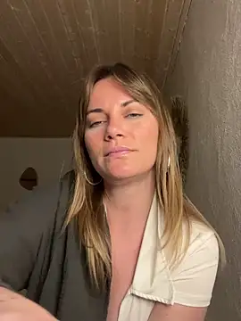 Snapshot of Milla__one chatting on March 2025 08:20:02 PM Milla  one online show from March 2025 08:20:02 PM