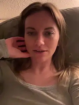 Snapshot of Milla__one chatting on March 2025 09:59:02 PM Milla  one online show from March 2025 09:59:02 PM