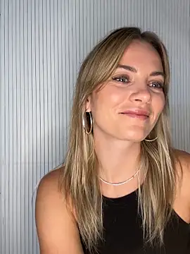 Snapshot of Milla__one chatting on September 2025 07:52:02 AM Milla  one online show from September 2025 07:52:02 AM