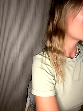 Snapshot of Milla__one chatting on September 2025 08:21:02 PM Milla  one online show from September 2025 08:21:02 PM