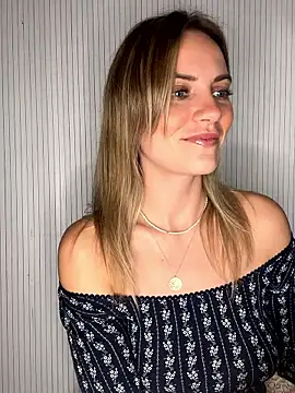 Snapshot of Milla__one chatting on October 2025 05:13:01 PM Milla  one online show from October 2025 05:13:01 PM