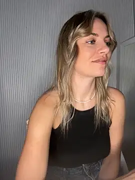 Snapshot of Milla__one chatting on October 2025 07:20:02 AM Milla  one online show from October 2025 07:20:02 AM