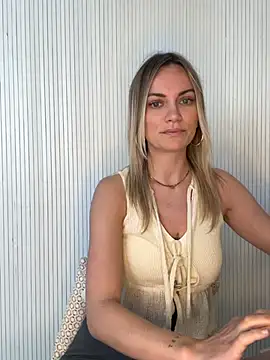 Snapshot of Milla__one chatting on April 2026 09:29:02 AM Milla one online show from April 2026 09:29:02 AM