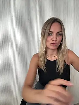 Snapshot of Milla__one chatting on June 2026 08:27:02 AM Milla one online show from June 2026 08:27:02 AM
