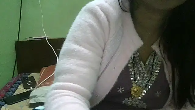 couplesuni online show from December 2025 05:00:01 PM