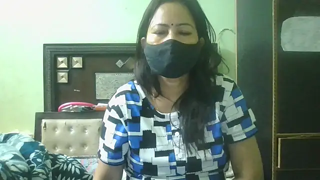 Snapshot of couplesuni chatting on April 2026 02:26:02 AM couplesuni online show from April 2026 02:26:02 AM