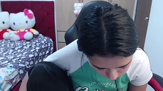 kayla k18 online show from February 2026 11:56:01 PM