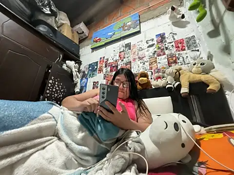 dafne19  online show from February 2026 03:59:01 AM