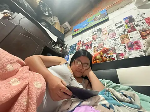 dafne19  online show from March 2026 02:50:02 AM