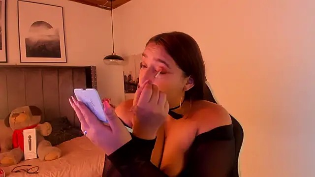 Alaia Cute online show from December 2024 03:01:02 AM