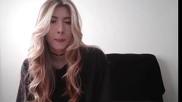 ErikaShyy online show from October 2025 10:16:02 AM